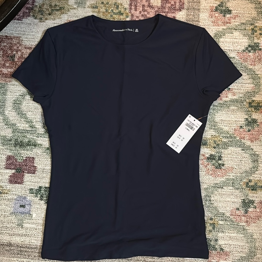 A&F navy T